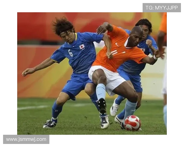 成都足球队的包夹战术解析与实战应用探讨