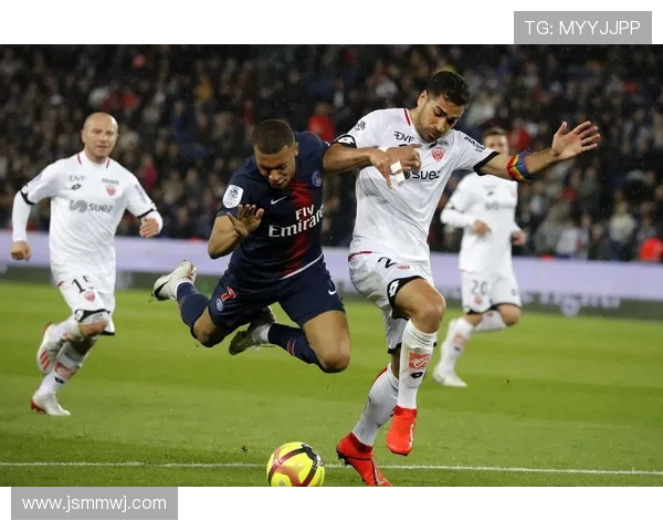 圣日尔与第戎的较量:一场不可错过的法甲精彩对决分析 圣日尔与第戎的较量:一场不可错过的法甲精彩对决分析